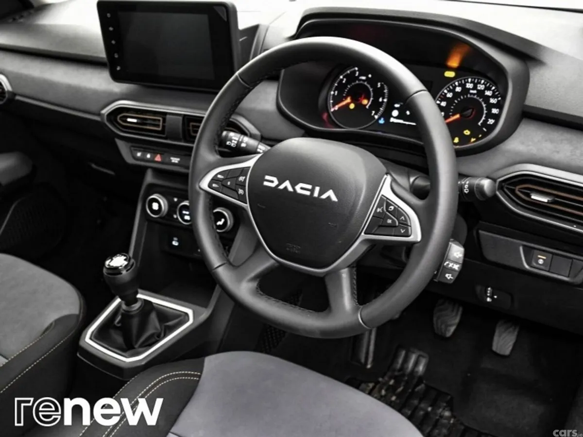 Dacia Sandero Stepway SUV, Petrol, 2024, Grey