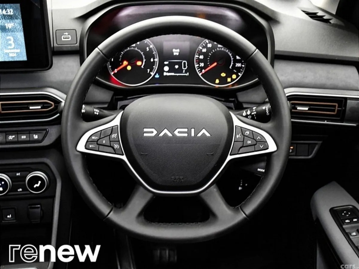 Dacia Sandero Stepway SUV, Petrol, 2024, Grey