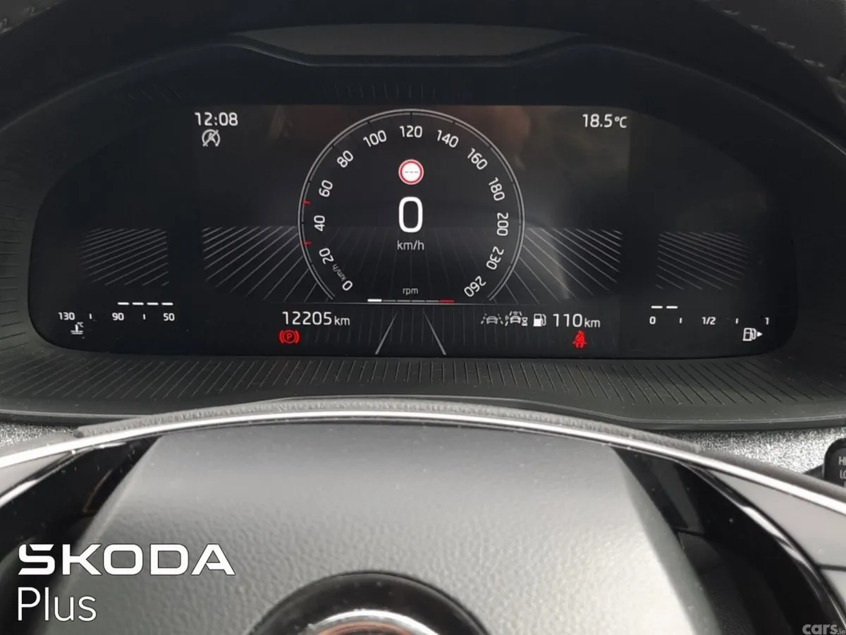 Skoda Kamiq Hatchback, Petrol, 2024, Grey