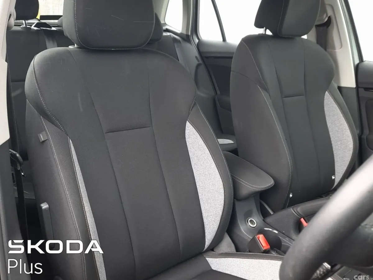 Skoda Kamiq Hatchback, Petrol, 2024, Grey