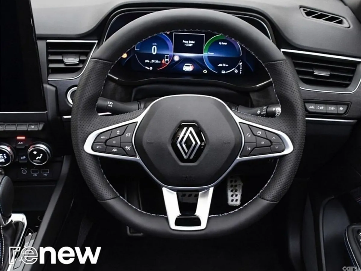 Renault Arkana SUV, Petrol, 2024, Red