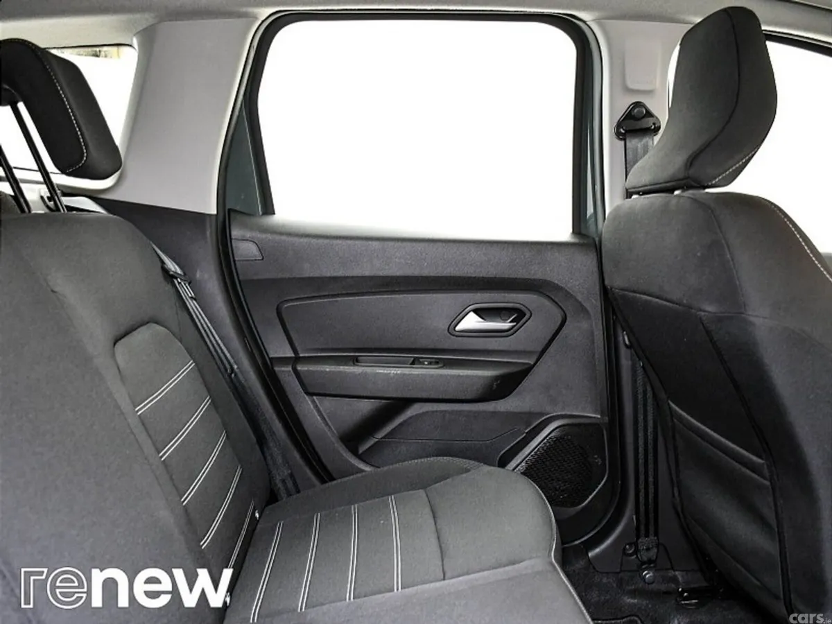 Dacia Duster SUV, Petrol, 2024, Black