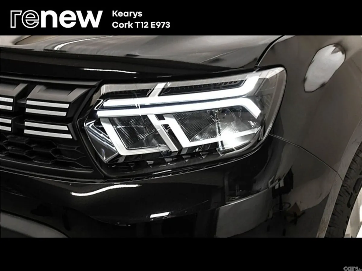 Dacia Duster SUV, Petrol, 2024, Black