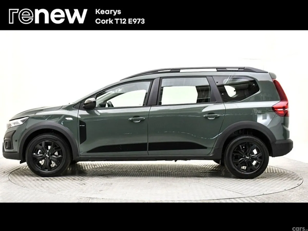 Dacia Jogger MPV, Petrol, 2023, Grey