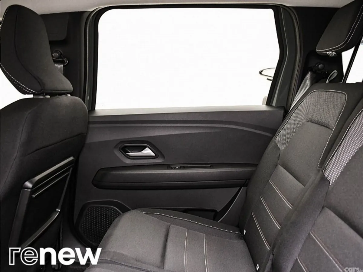 Dacia Jogger MPV, Petrol, 2023, Grey