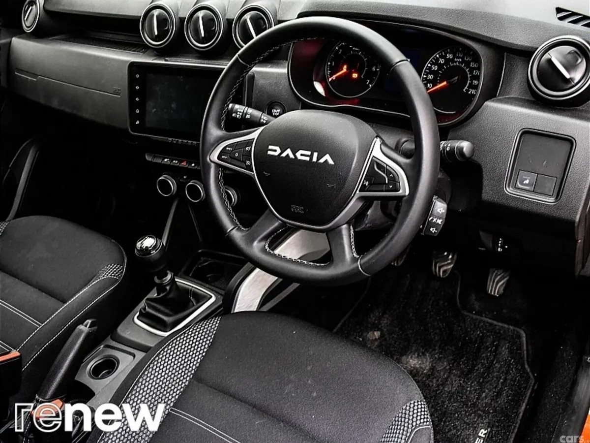 Dacia Duster SUV, Diesel, 2024, Orange