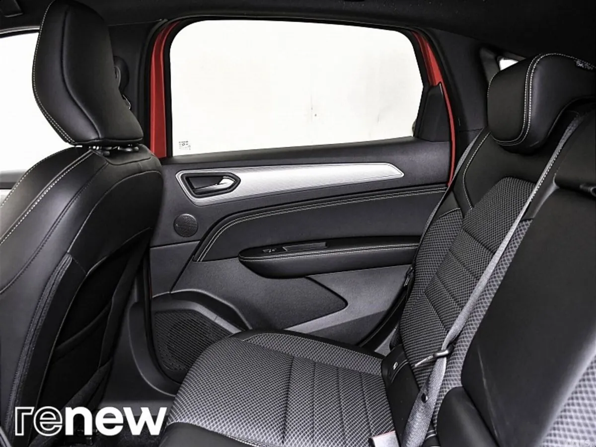 Renault Arkana SUV, Petrol, 2024, Red