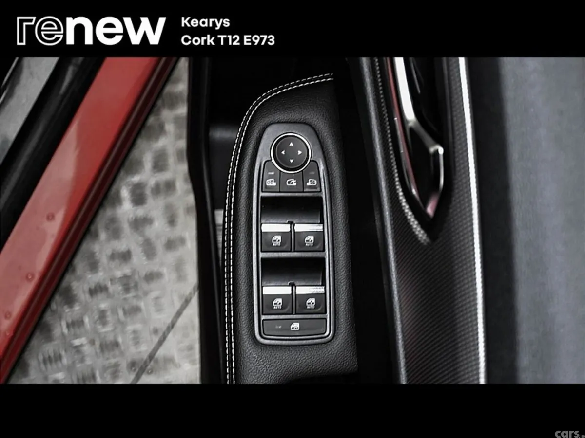 Renault Arkana SUV, Petrol, 2024, Red
