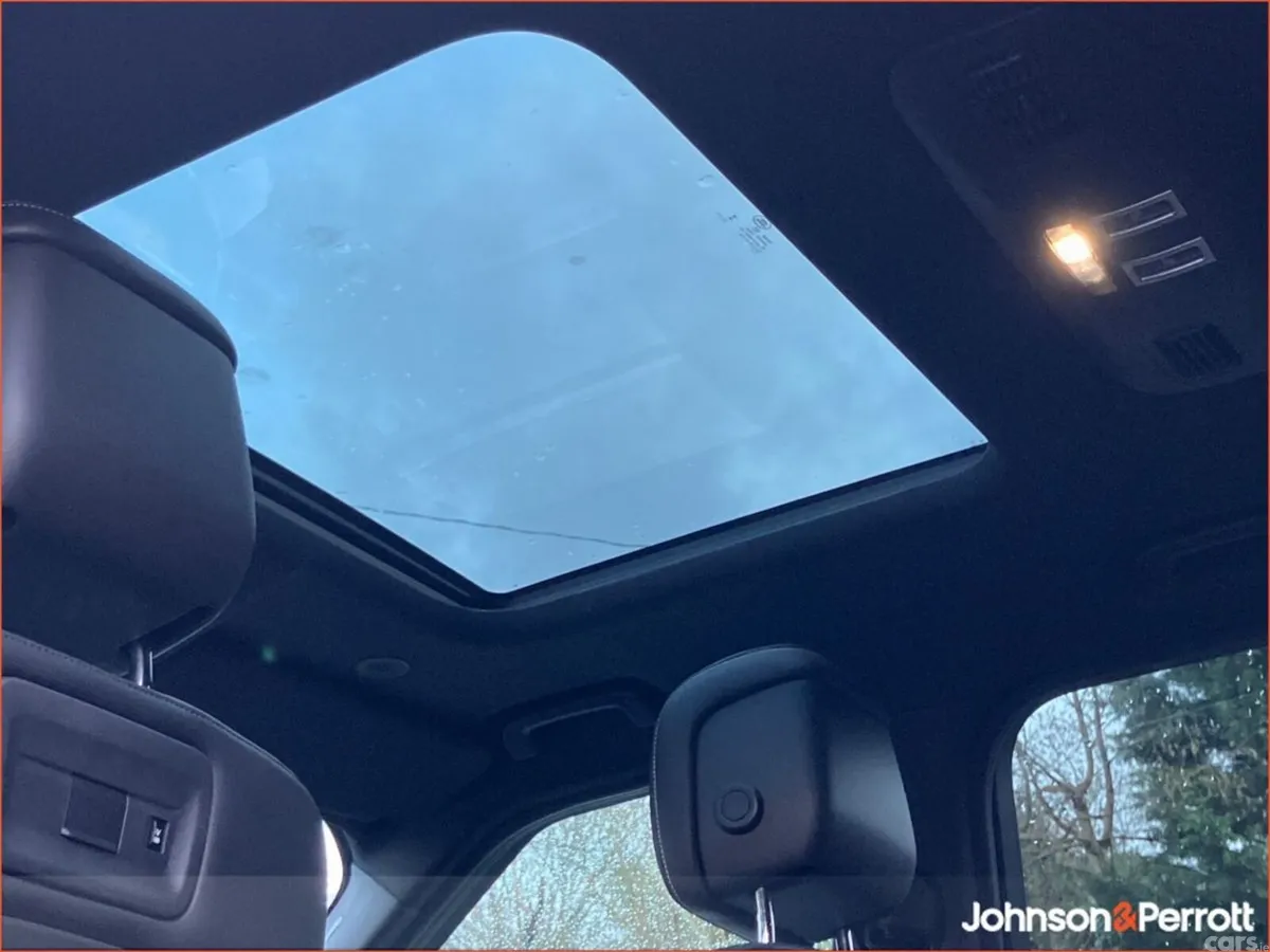 Land Rover Discovery SUV, Diesel, 2023, Black