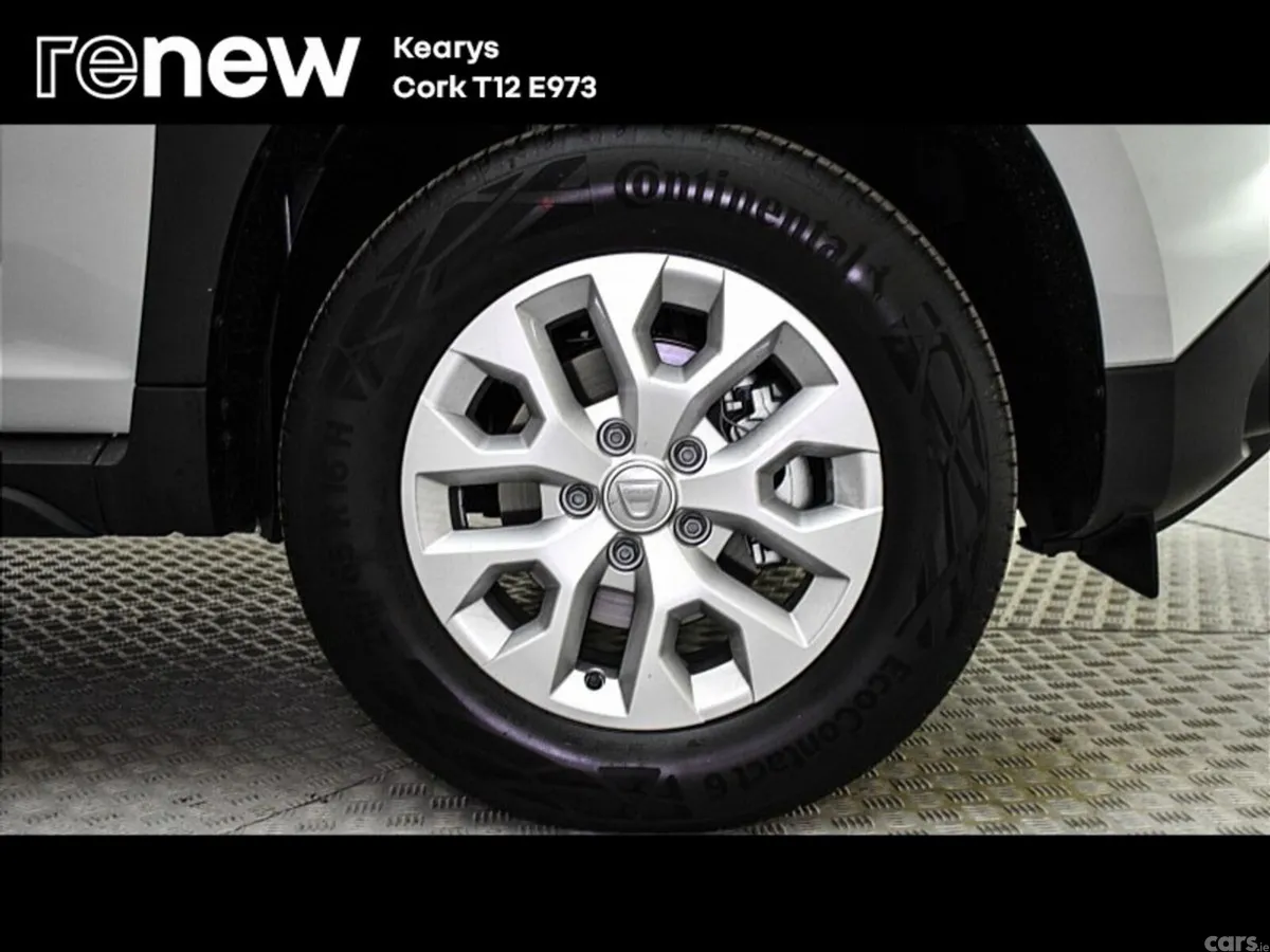 Dacia Duster SUV, Petrol, 2022, Grey