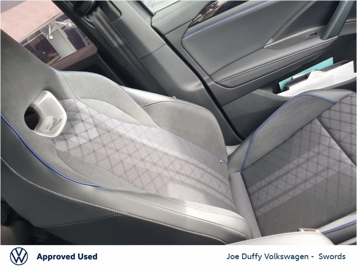 Volkswagen Tiguan SUV, Petrol Plug-in Hybrid, 2025, Grey