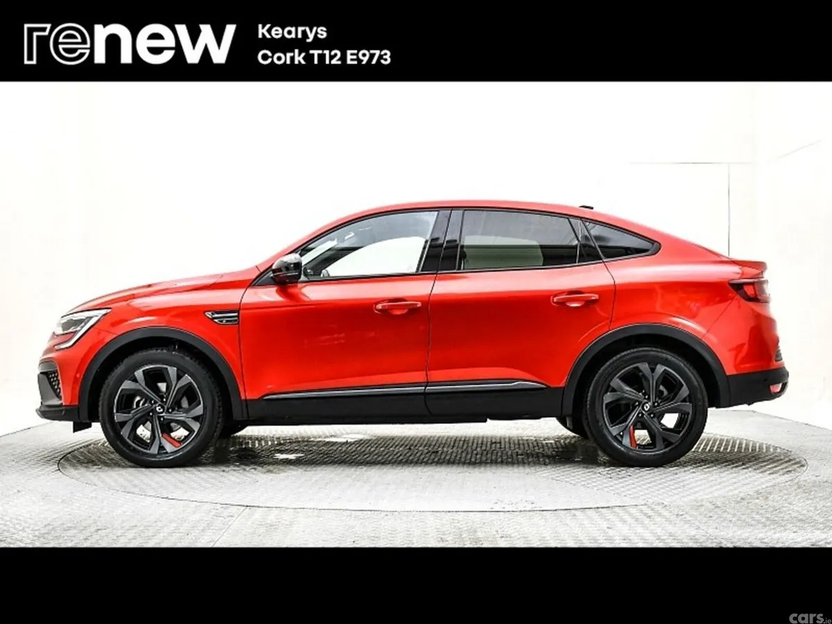 Renault Arkana SUV, Petrol Hybrid, 2023, Red
