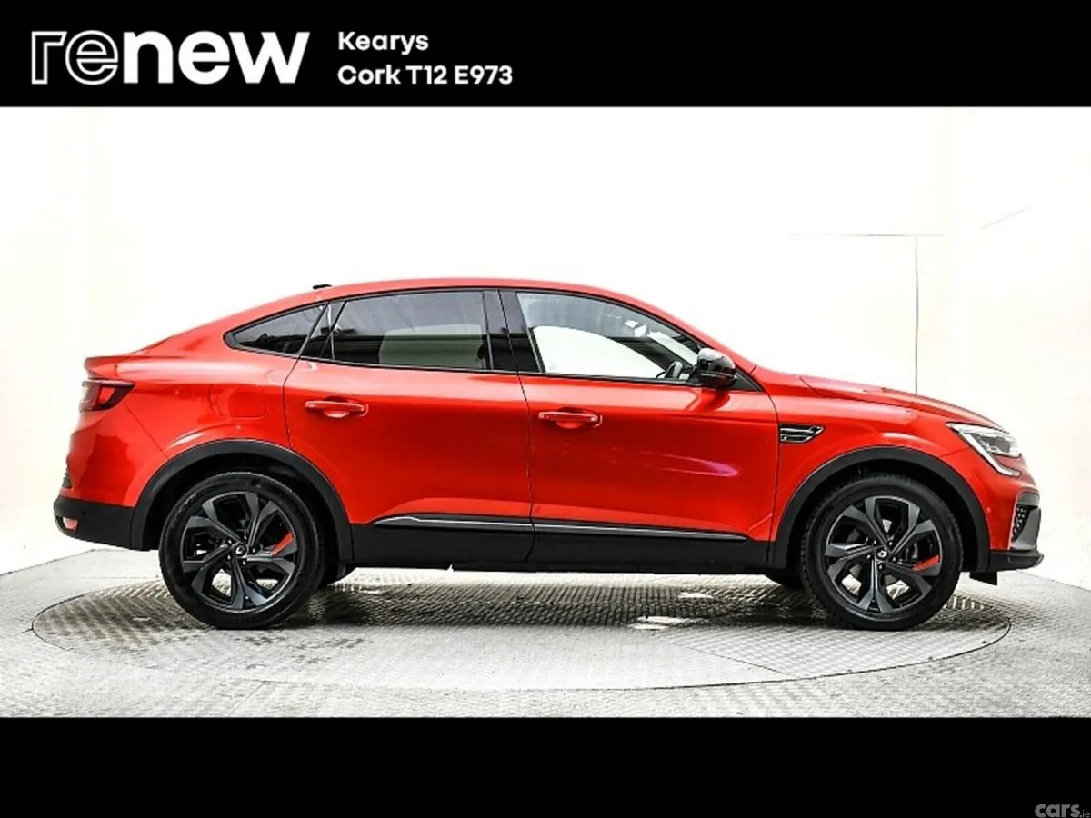 Renault Arkana SUV, Petrol Hybrid, 2022, Red