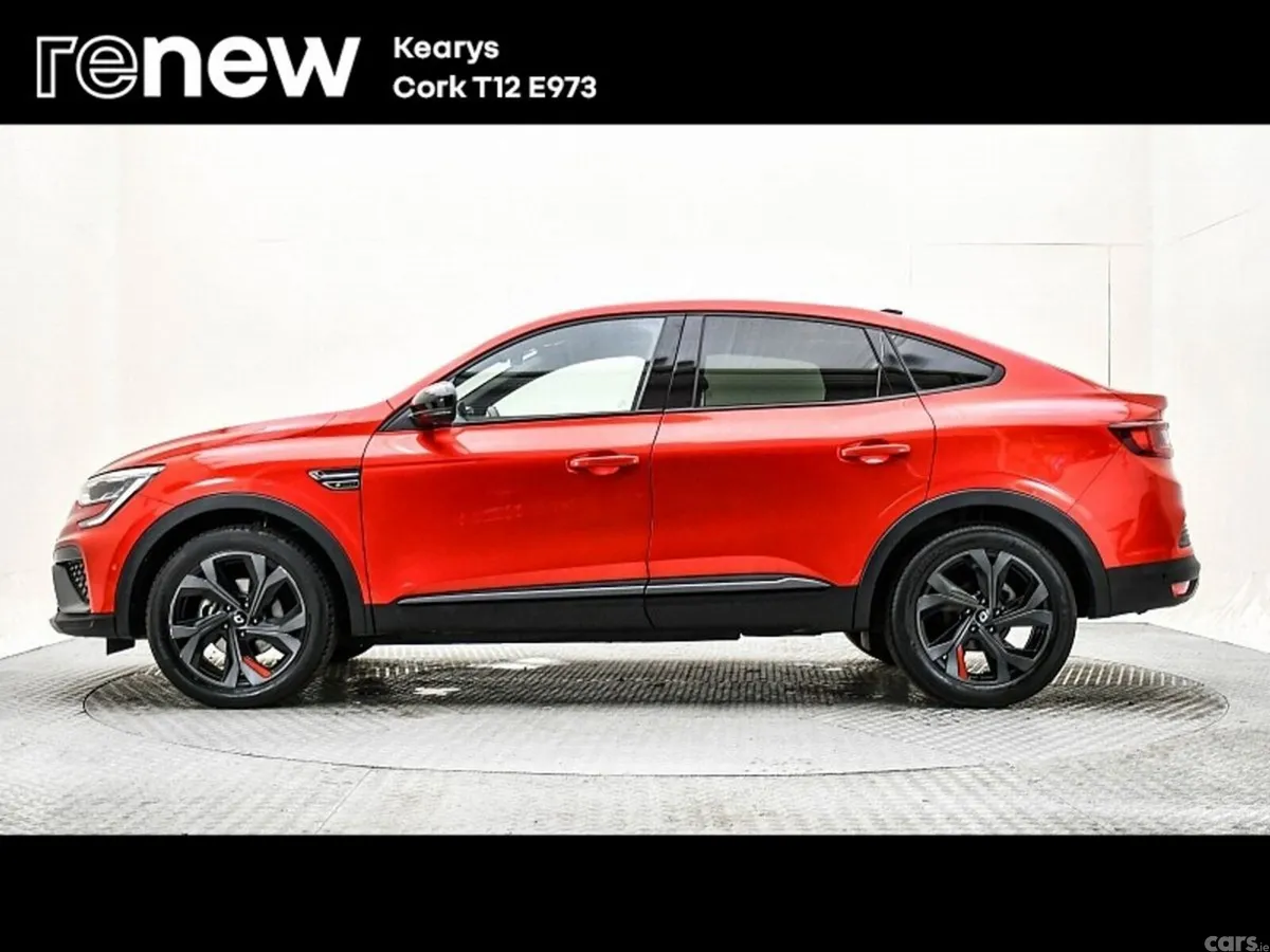 Renault Arkana SUV, Petrol Hybrid, 2022, Red
