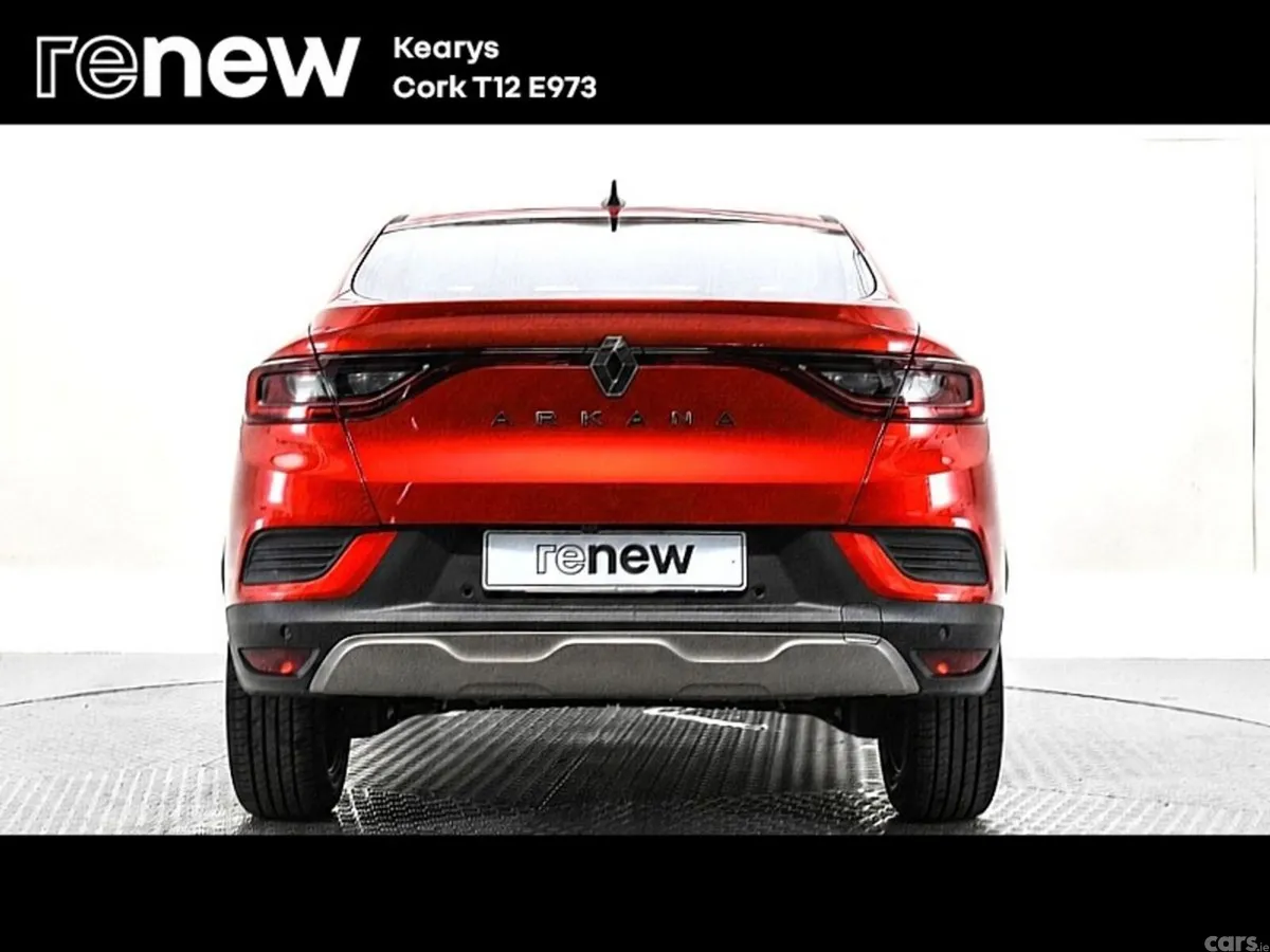 Renault Arkana SUV, Petrol, 2023, Red
