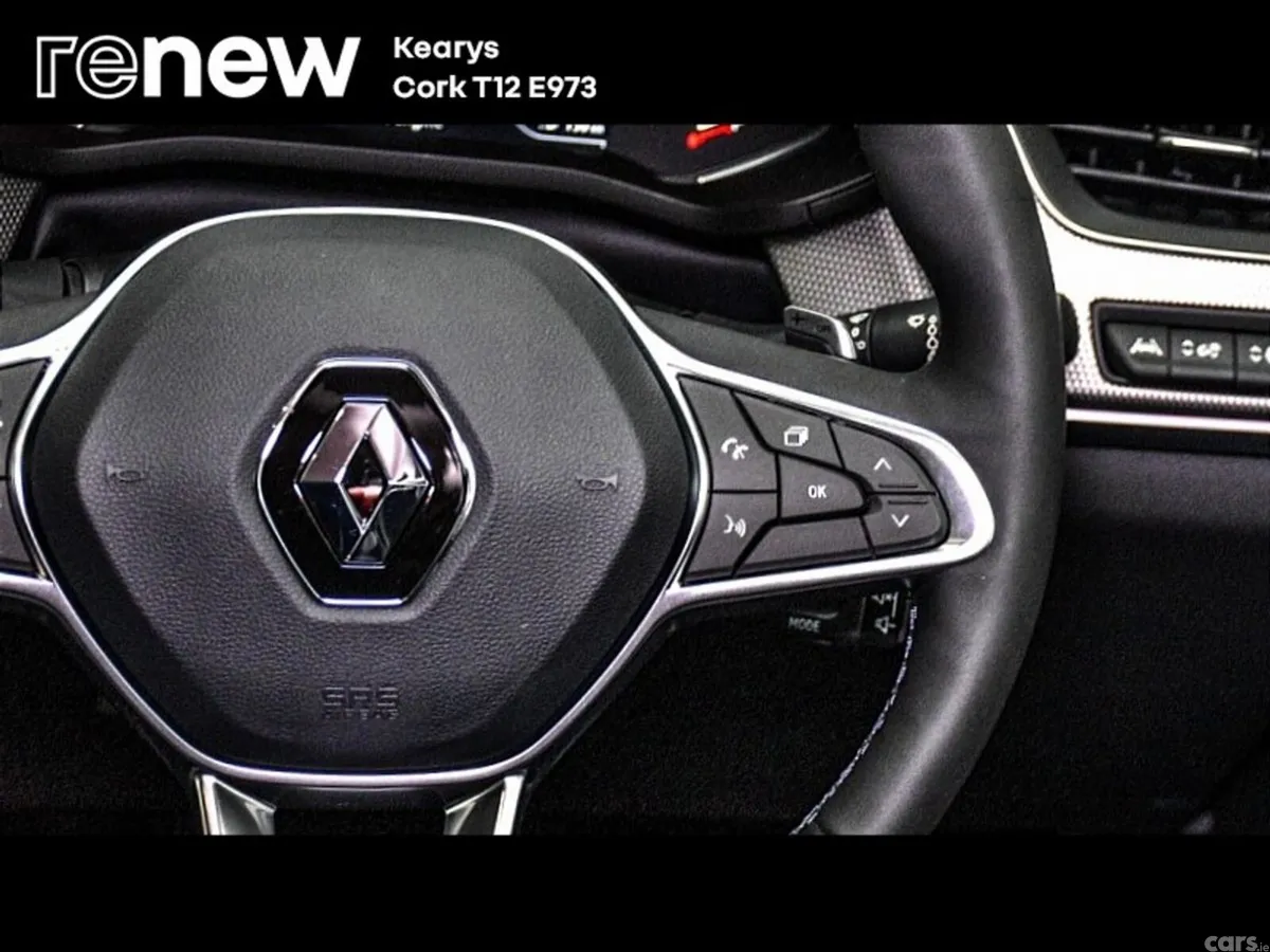 Renault Arkana SUV, Petrol, 2023, Red