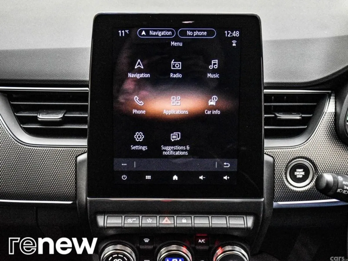 Renault Arkana SUV, Petrol, 2023, Red