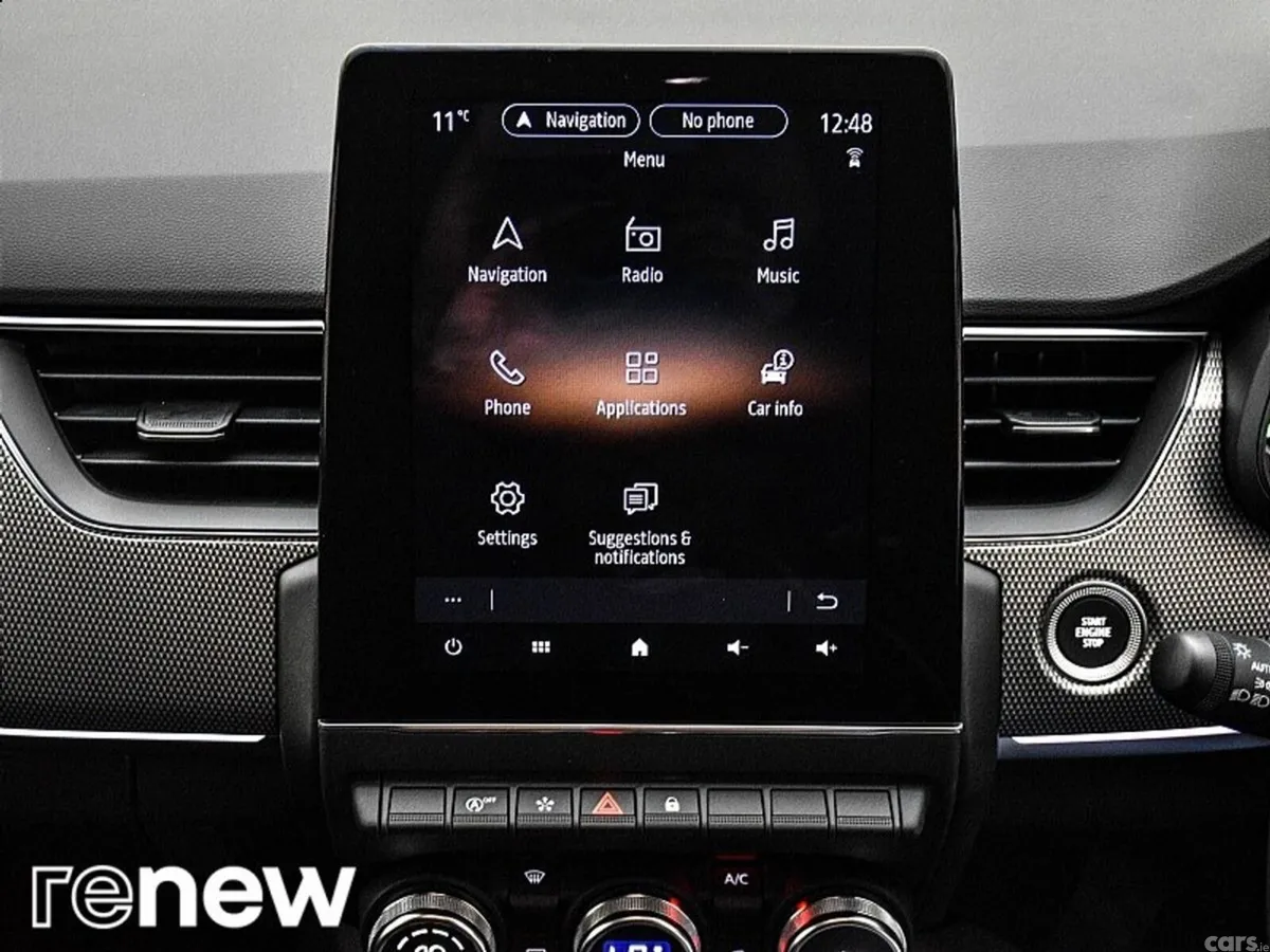 Renault Arkana SUV, Petrol, 2023, Red