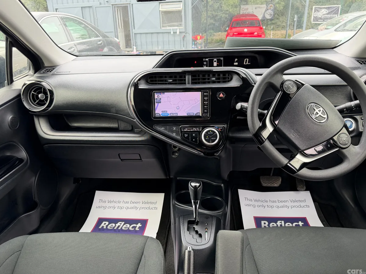 Toyota Aqua Hatchback, Petrol Hybrid, 2018, Black