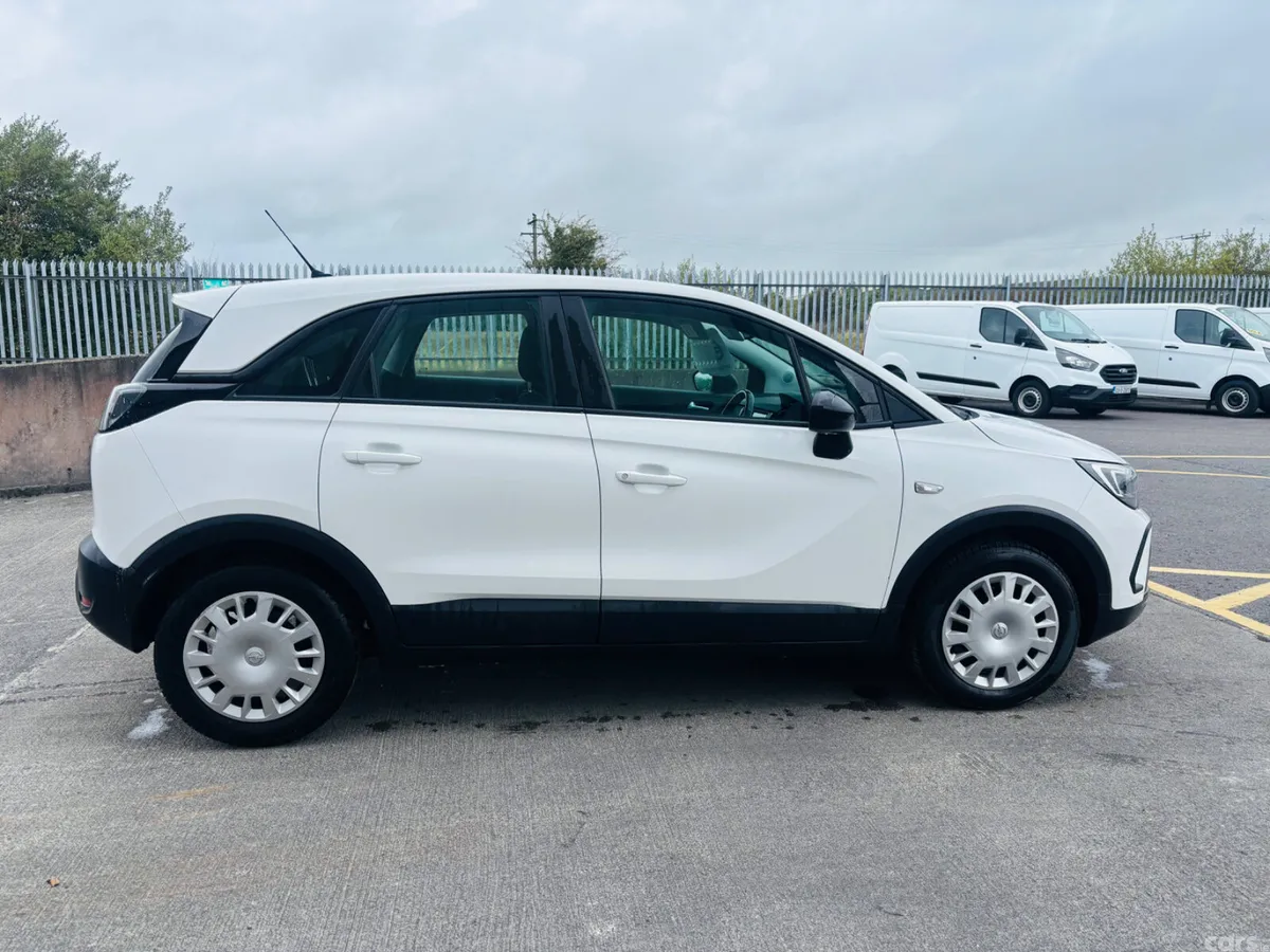 Opel Crossland SUV, Diesel, 2022, White