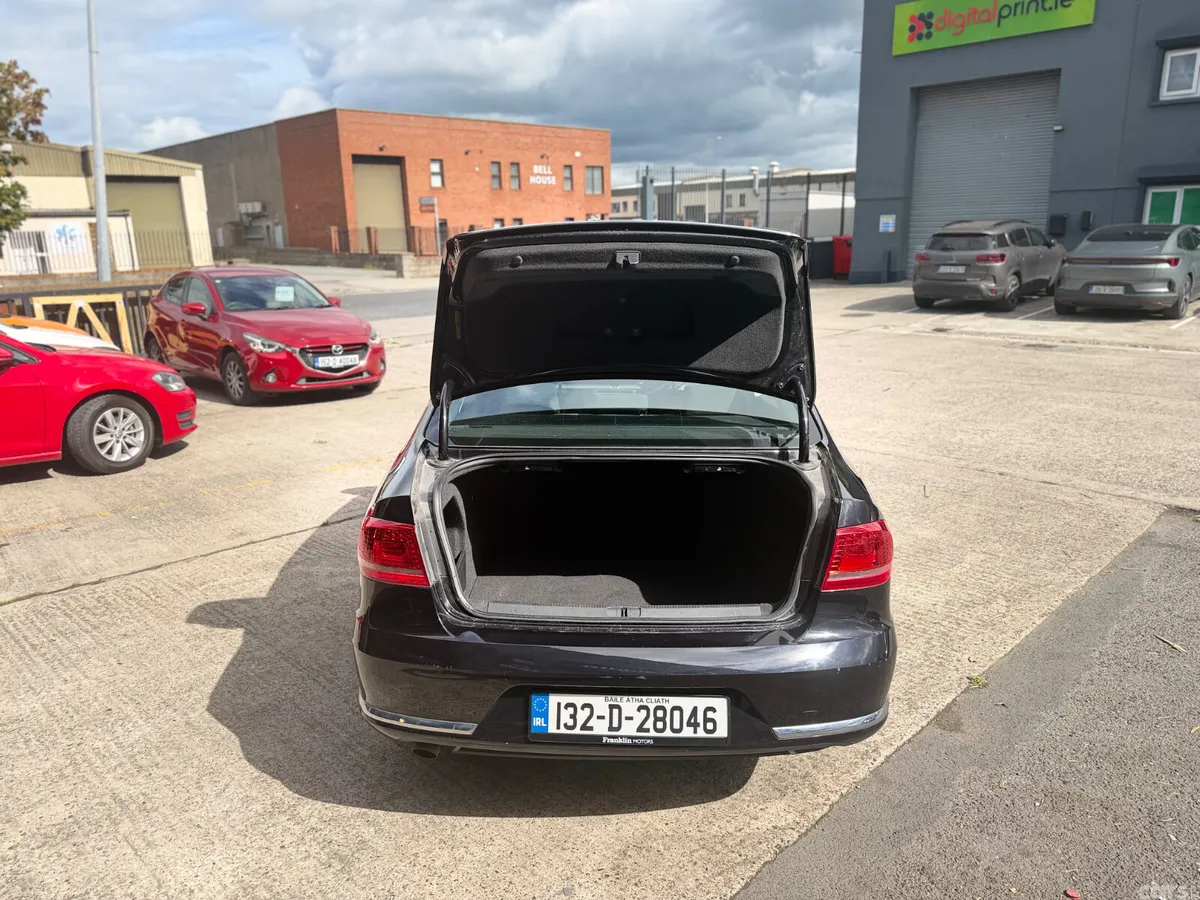Volkswagen Passat Saloon, Petrol, 2013, Black