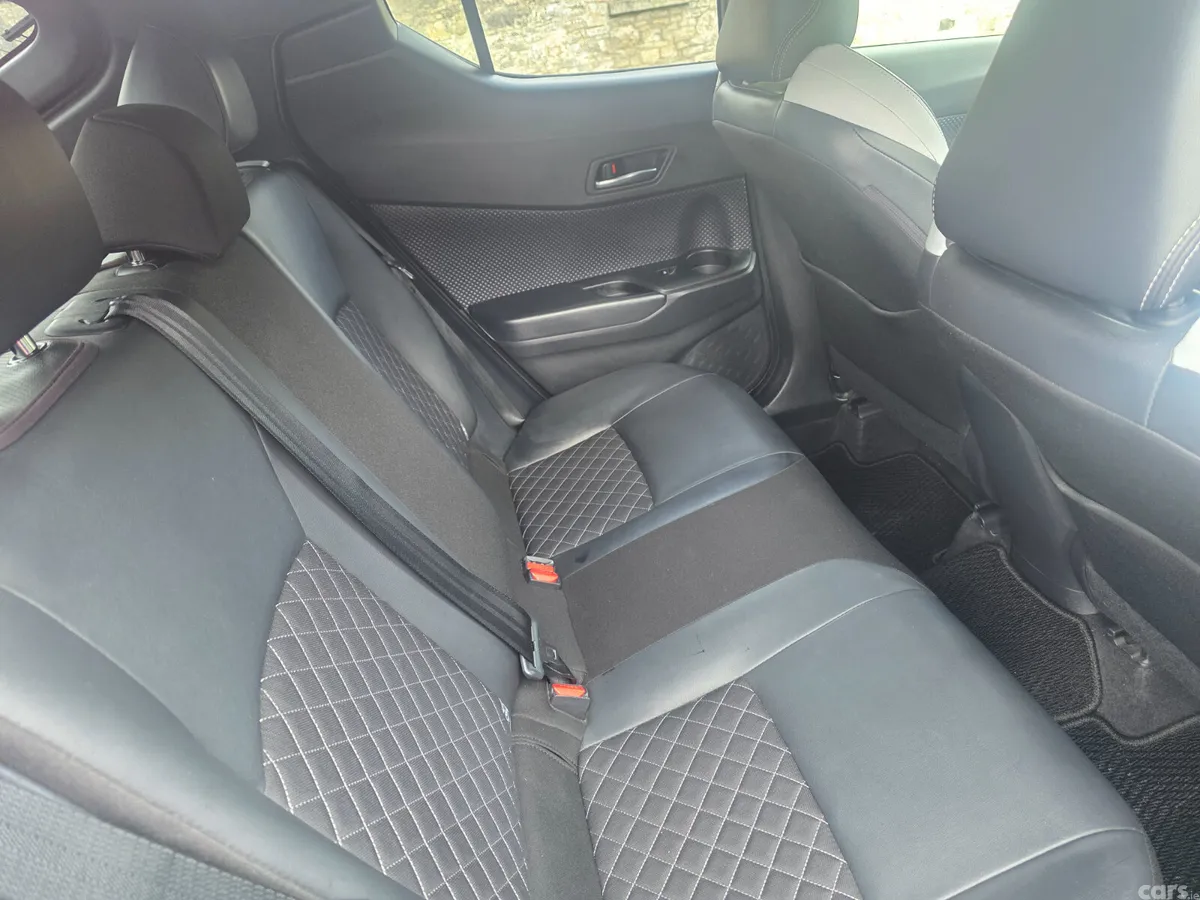 Toyota C-HR Hatchback, Petrol Hybrid, 2019, Blue