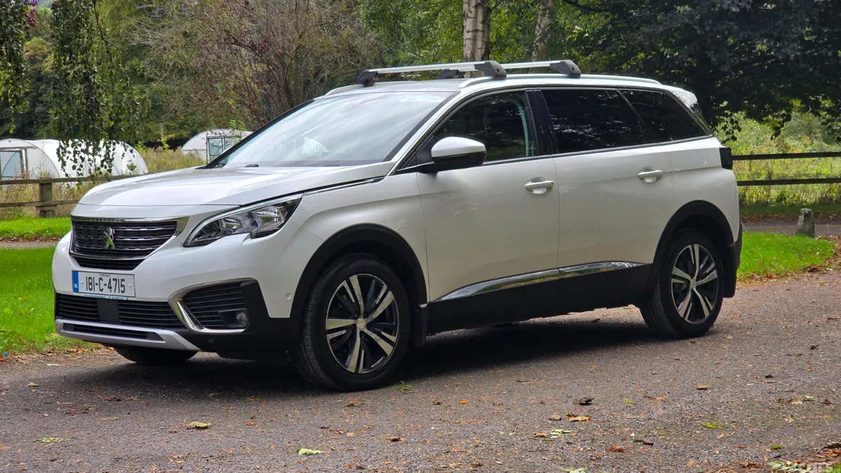 Peugeot 5008 MPV, Diesel, 2018, White