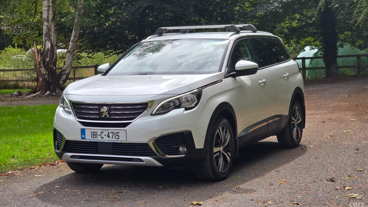 Peugeot 5008 MPV, Diesel, 2018, White
