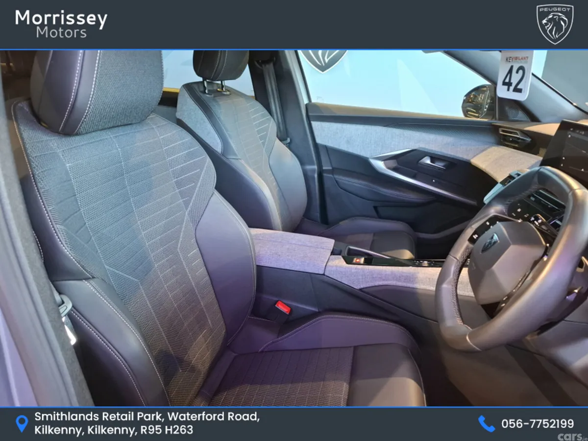 Peugeot 5008 MPV, Petrol Hybrid, 2025, Grey