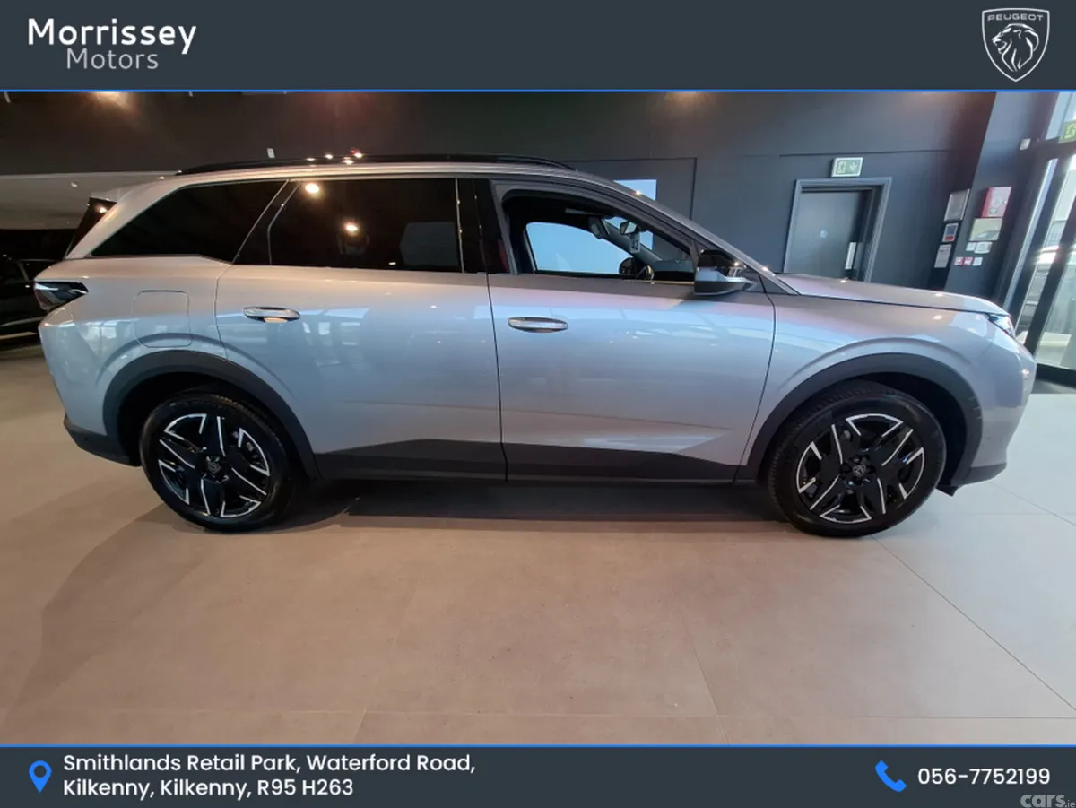 Peugeot 5008 MPV, Petrol Hybrid, 2025, Grey