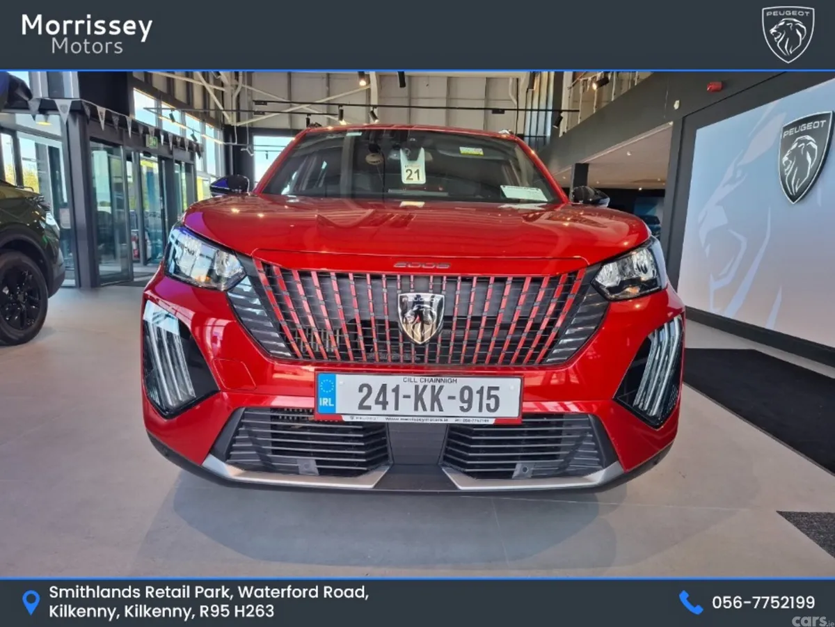 Peugeot 2008 MPV, Petrol, 2024, Red