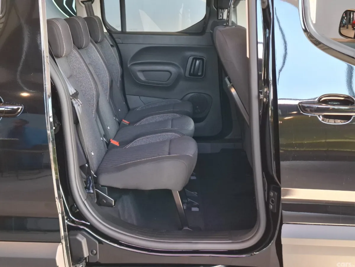 Peugeot Rifter MPV, Diesel, 2026, Black