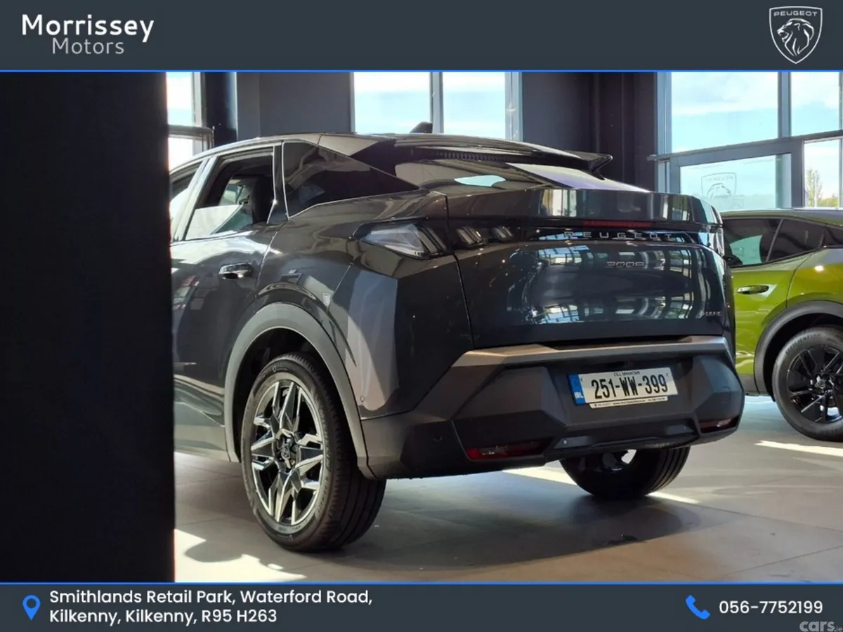 Peugeot 3008 MPV, Petrol, 2025, Grey