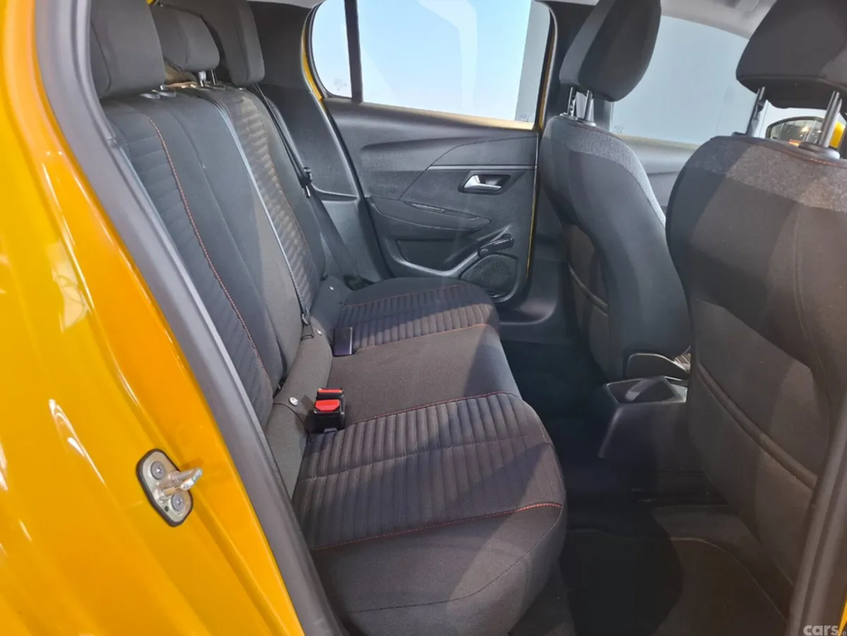 Peugeot 208 Hatchback, Petrol, 2020, Yellow