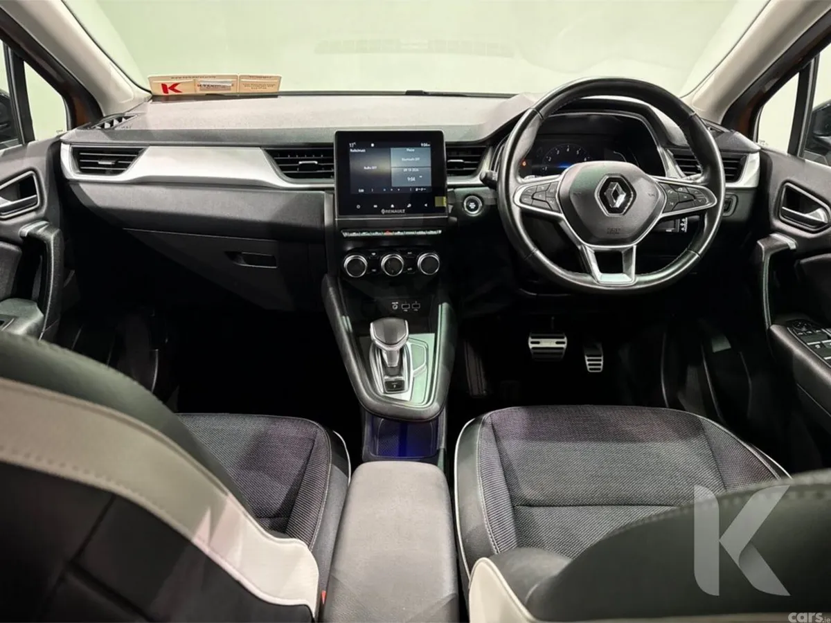 Renault Captur Hatchback, Petrol, 2022, Orange