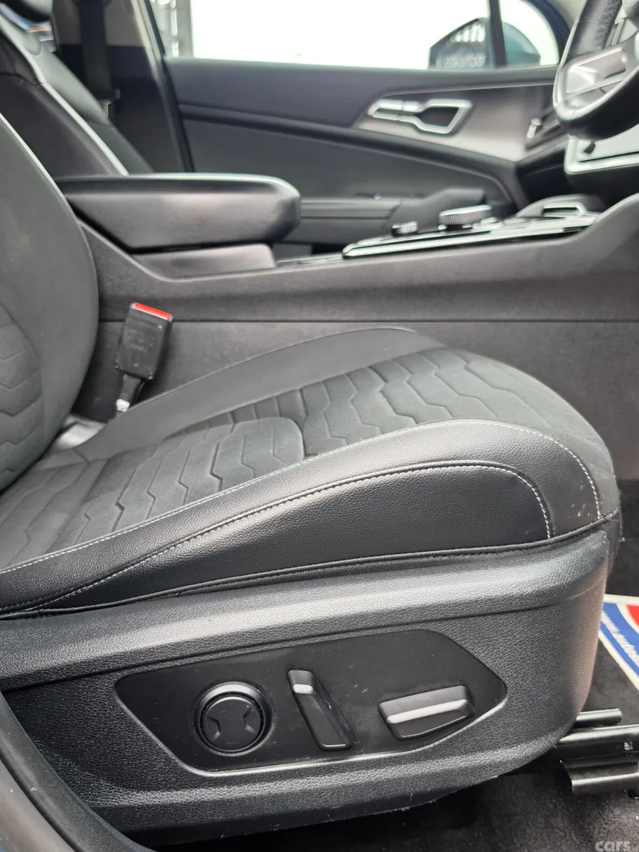 Kia Sportage SUV, Diesel Hybrid, 2022, Grey