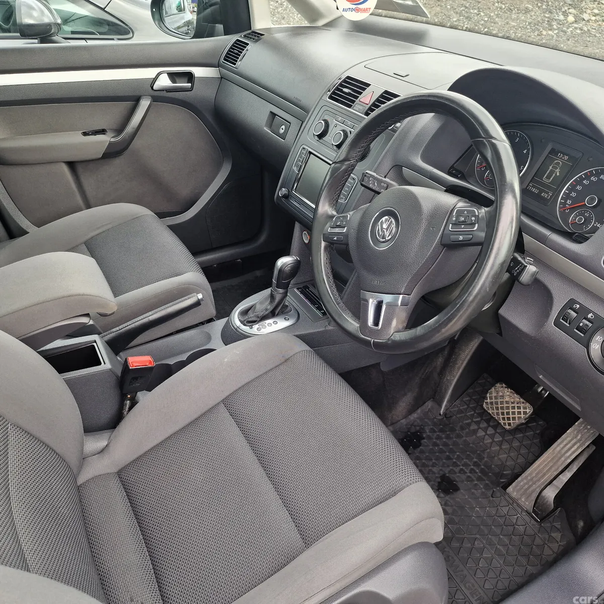 Volkswagen Touran MPV, Diesel, 2015, Black