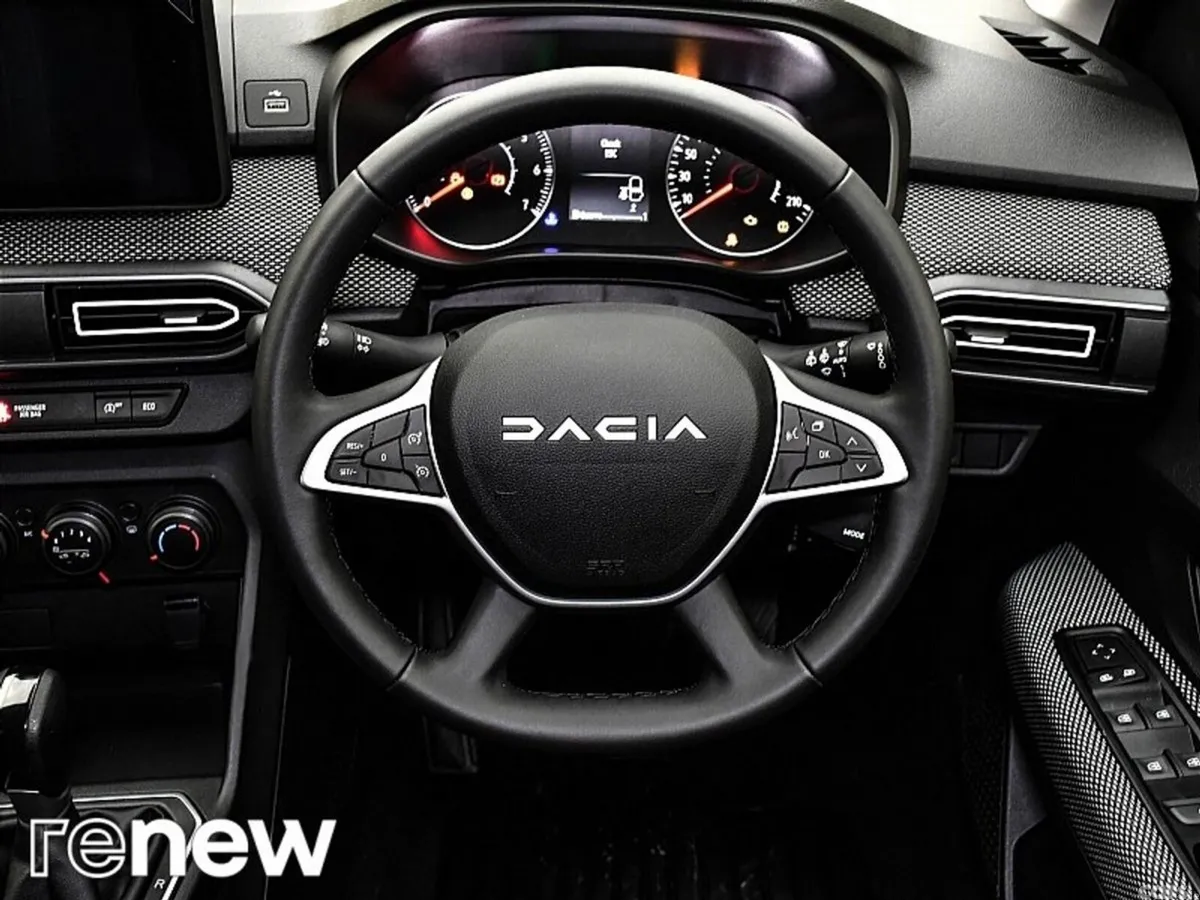 Dacia Sandero Hatchback, Petrol, 2024, Red