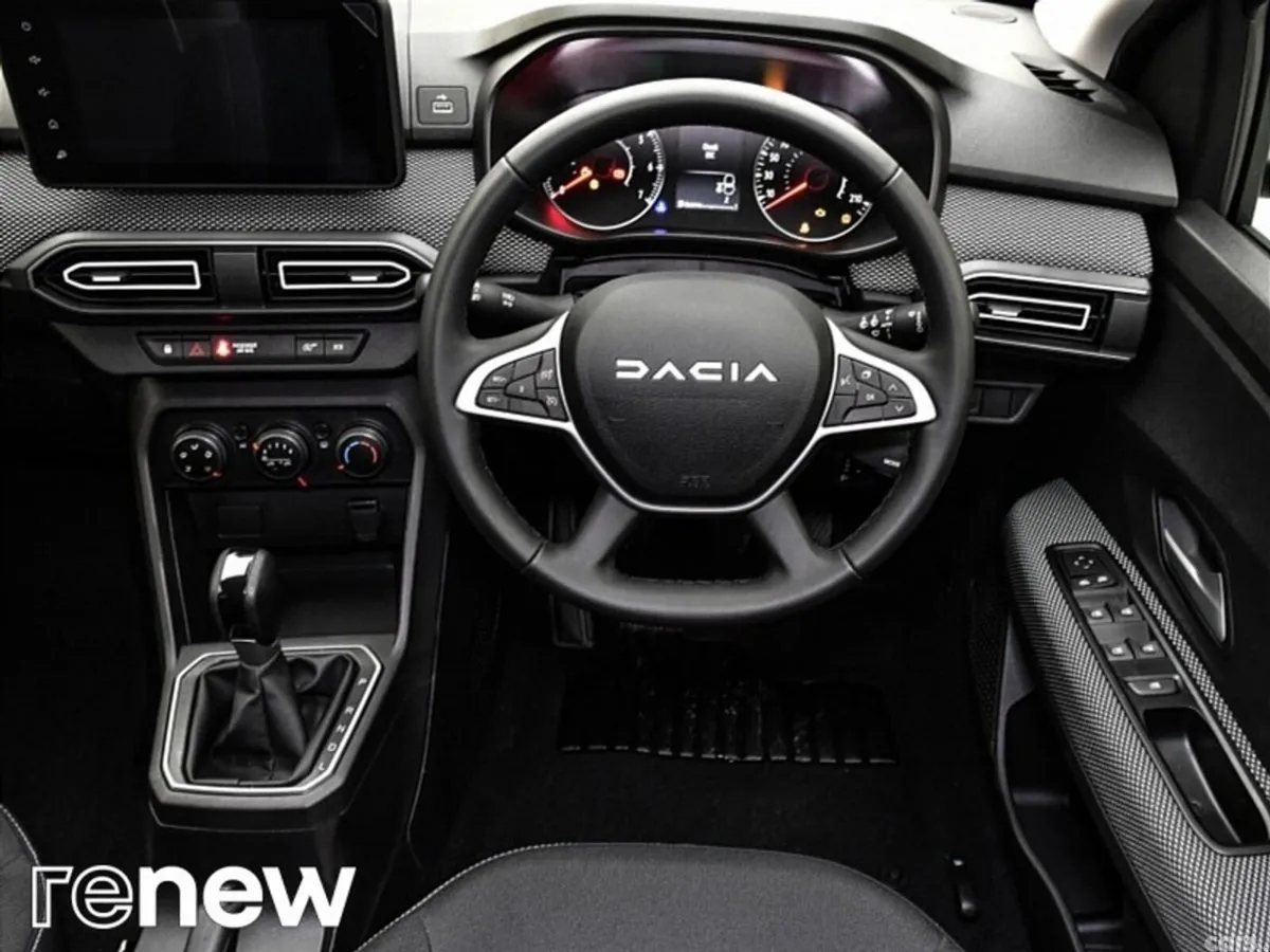 Dacia Sandero Hatchback, Petrol, 2024, Red