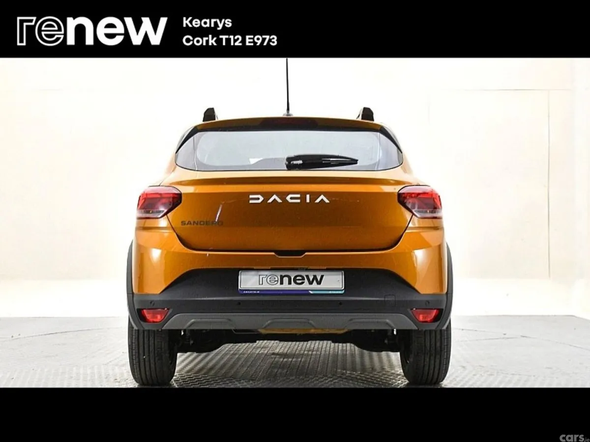 Dacia Sandero Stepway SUV, Petrol, 2023, Orange