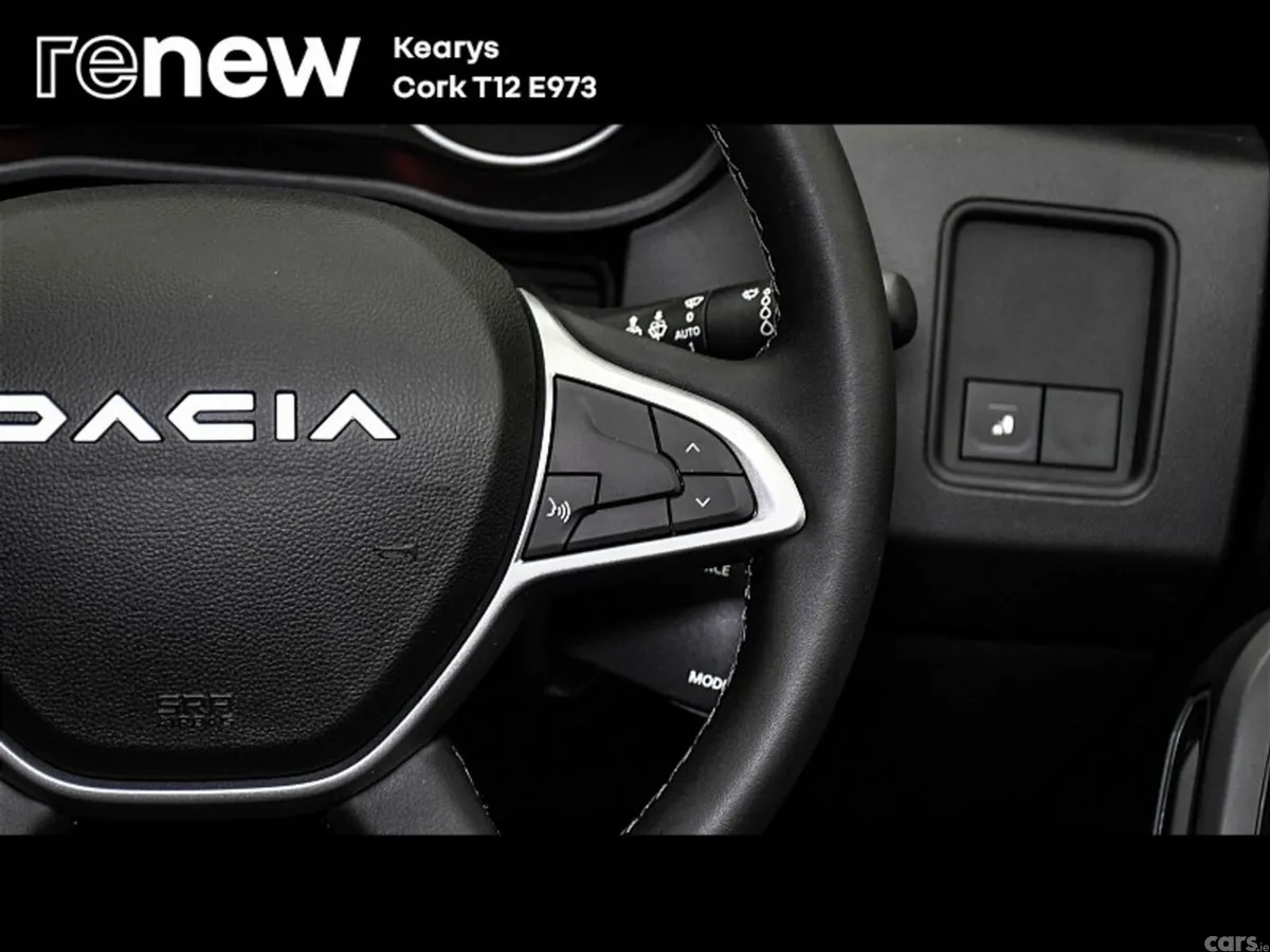 Dacia Duster SUV, Diesel, 2023, Grey