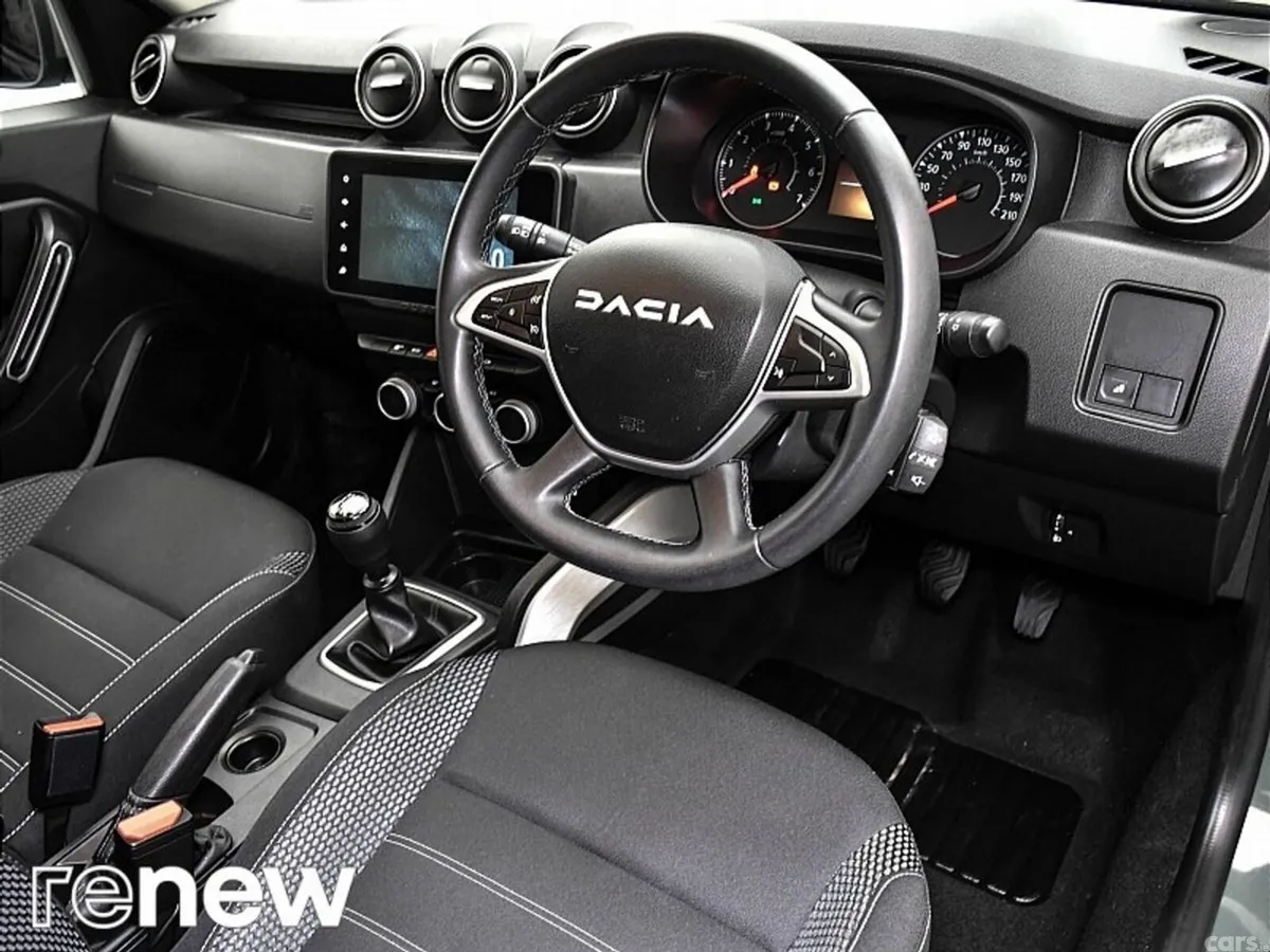 Dacia Duster SUV, Diesel, 2023, Grey
