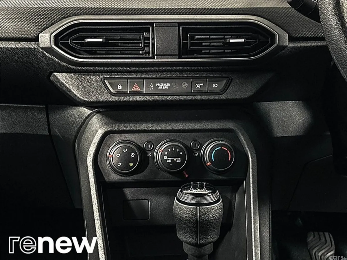 Dacia Sandero Hatchback, Petrol, 2023, Blue