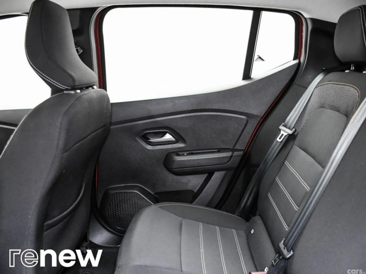Dacia Sandero Stepway SUV, Petrol Gas, 2022, Red