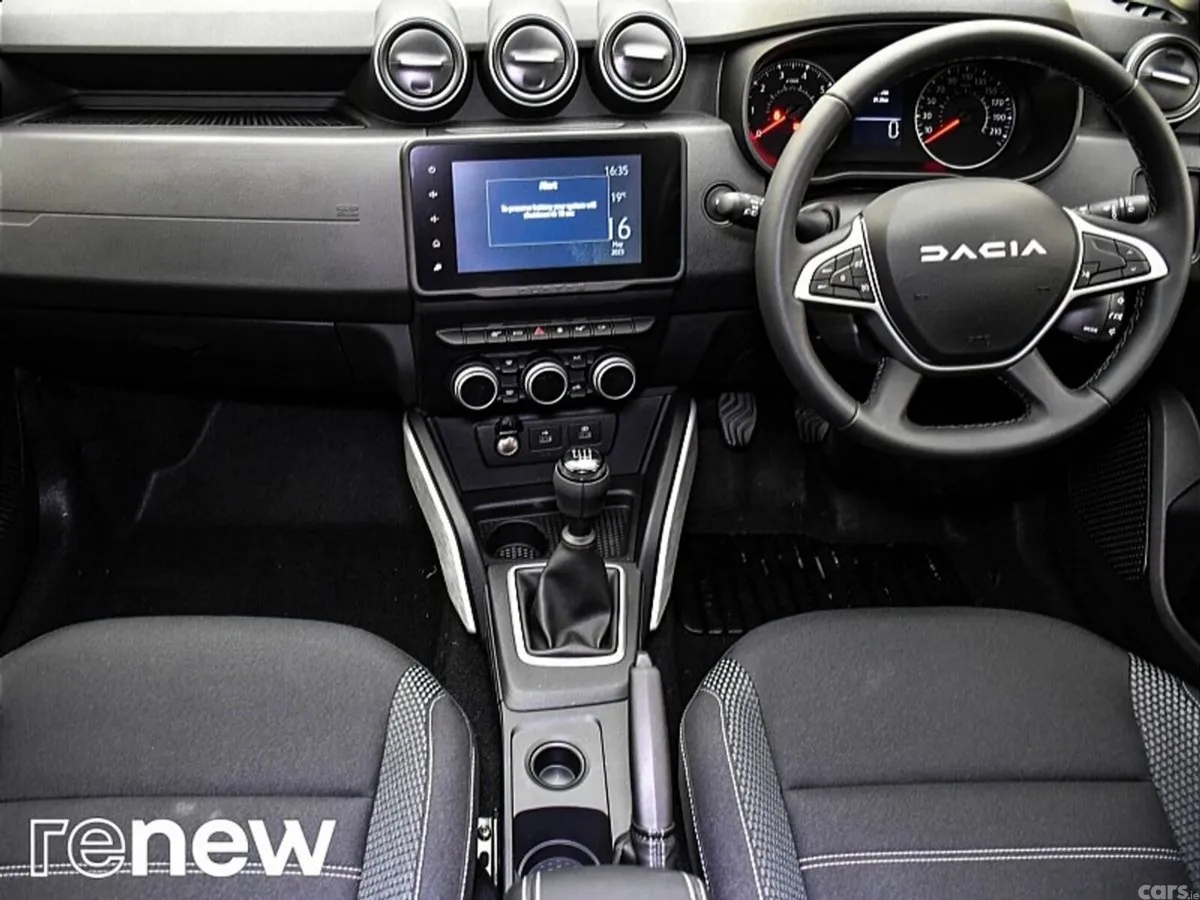 Dacia Duster SUV, Petrol, 2023, Orange