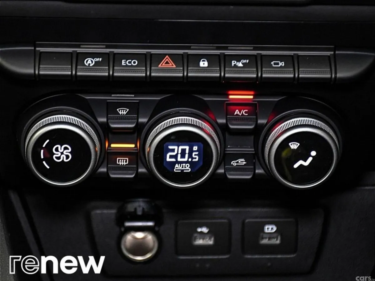 Dacia Duster SUV, Petrol, 2023, Orange