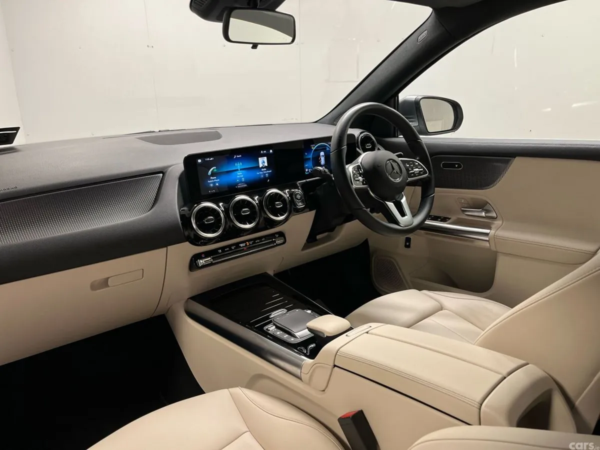 Mercedes-Benz GLA SUV, Diesel, 2022, Grey
