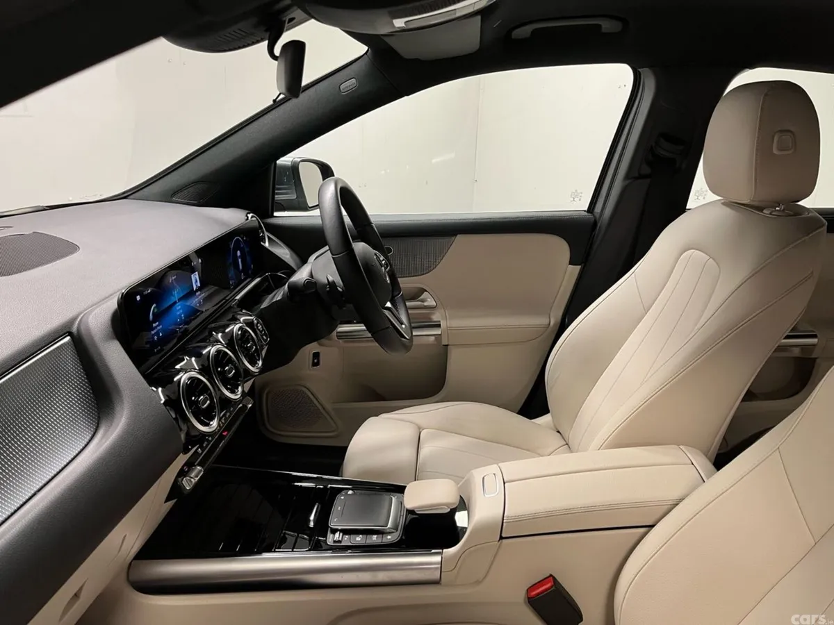Mercedes-Benz GLA SUV, Diesel, 2022, Grey