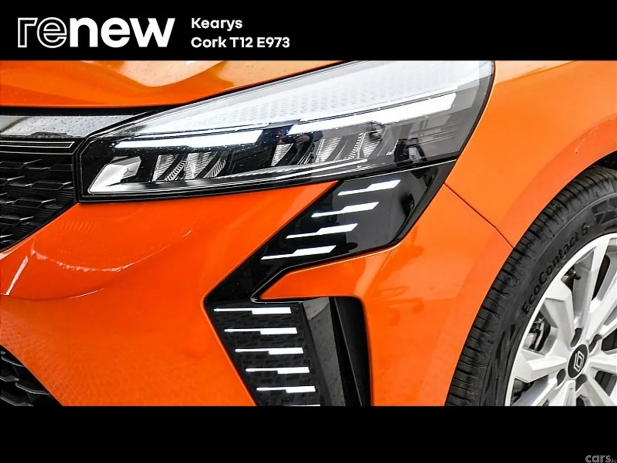 Renault Clio Hatchback, Petrol, 2025, Orange