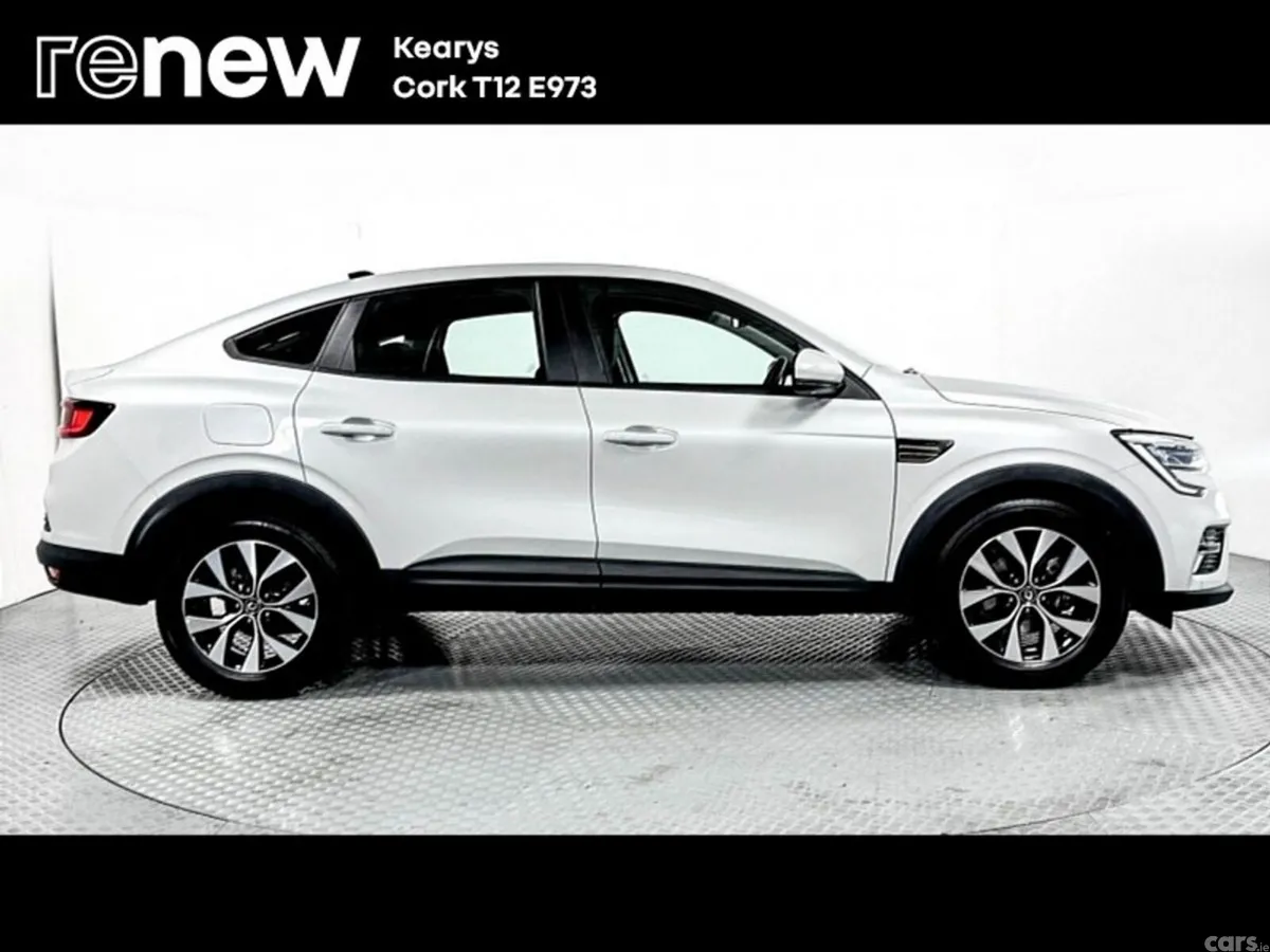 Renault Arkana SUV, Petrol, 2024, White